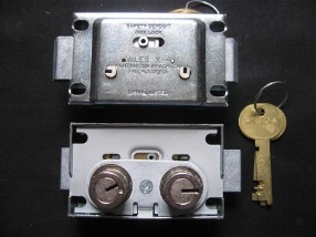 Miles X4 Safe Deposit Lock